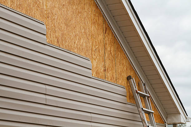 24/7 Emergency Storm Damage Siding Repair experts in Bloomington, IN